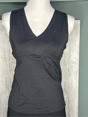 Lole Black V-Neck Athletic Tank